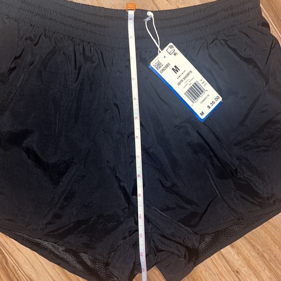 Adidas shorts size M - Picture 5 of 6